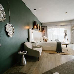 Junior Suite Spa Bath